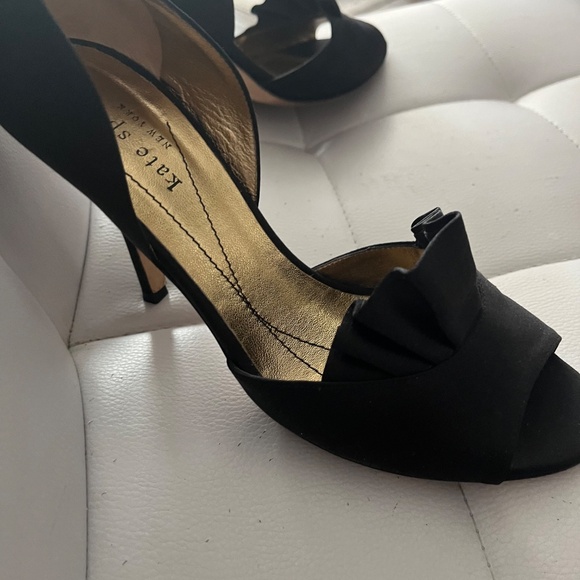 Kate Spade Black Satin Peep Toe heel size 6b - Picture 5 of 10
